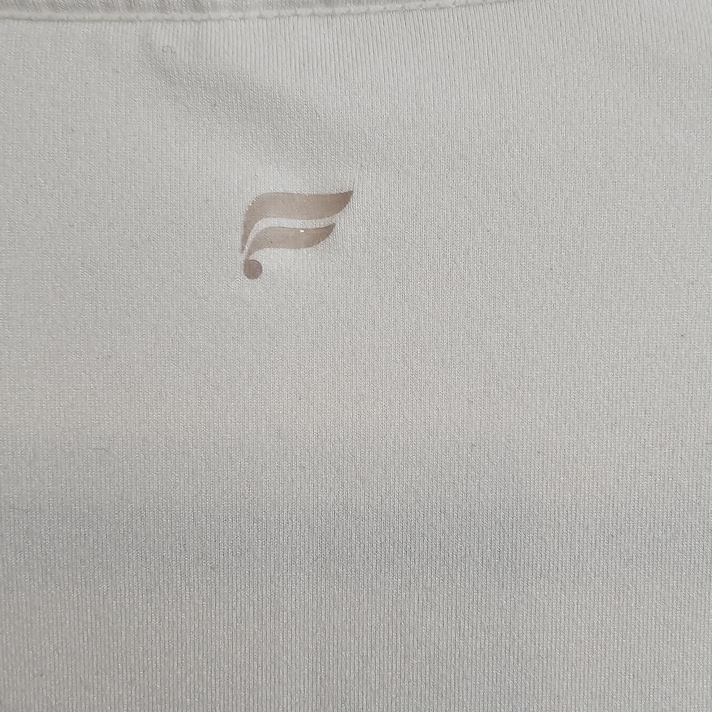 Fabletics Cream Crop Top - Picture 3 of 4